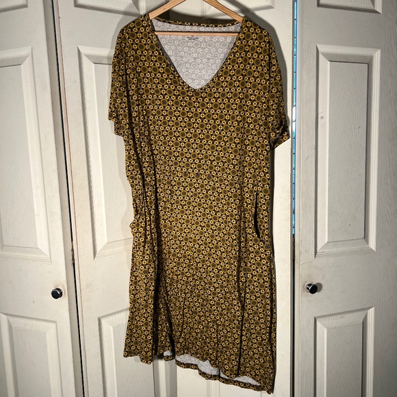 Svaha Gold Gear Patterned Dress Size 4XL - Picture 1 of 3